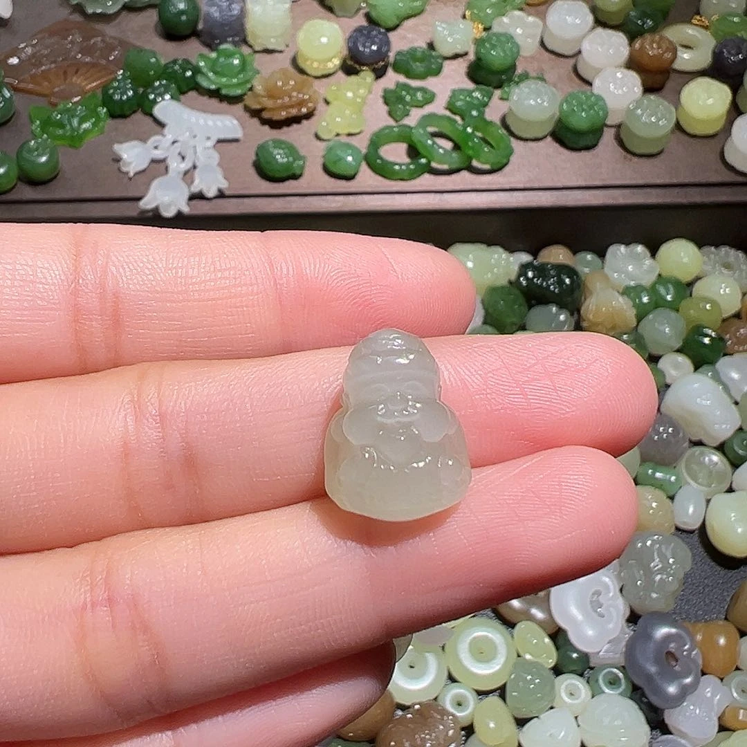 和田玉未镶嵌珠宝半成品