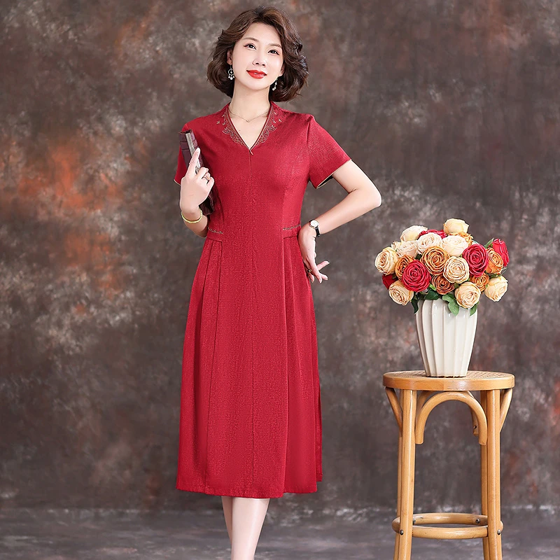 齐黛品牌桑蚕丝真丝连衣裙女2025新款V领喜婆婆婚宴妈妈中长裙子
