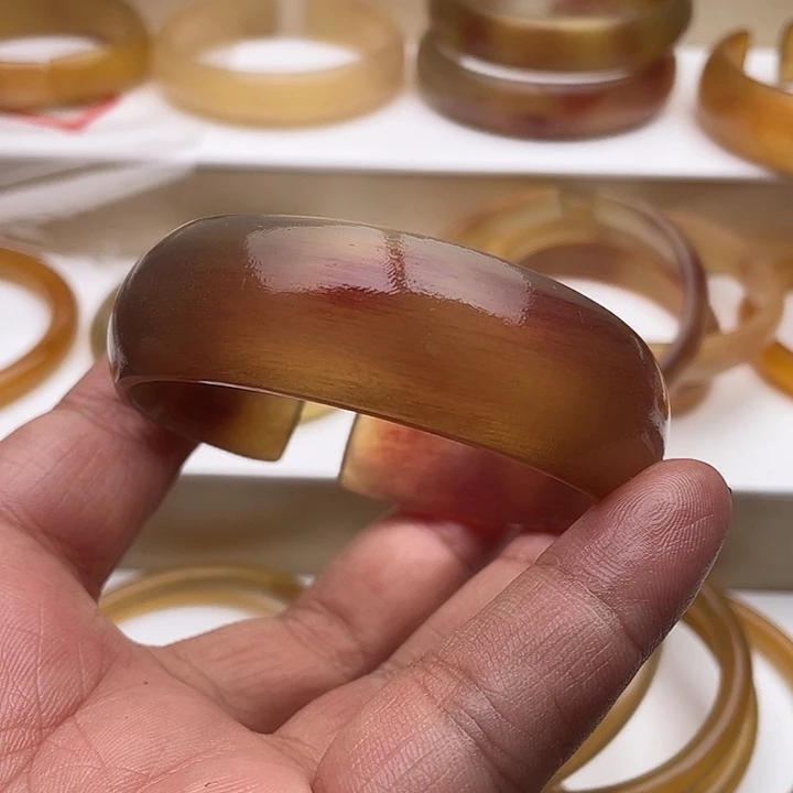 ✿***❀珐琅非金属藏羊角手镯102.8