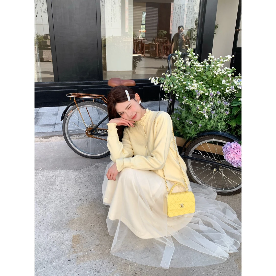 【温莎小姐～本期必入】H-99181 甜美木耳边上衣长袖针织半高领毛衣