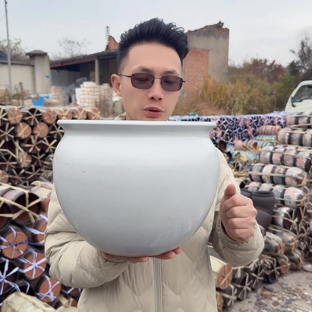 紫砂花盆口30高25（一个胖子白色