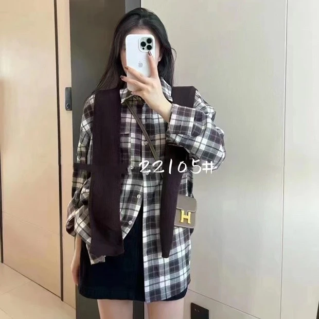 秋季复古针织披肩搭配格子长袖衬衫女宽松休闲慵懒风上衣