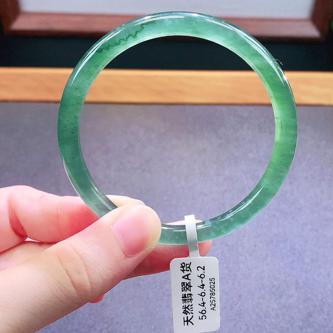 未镶嵌手镯翡翠天然翡翠