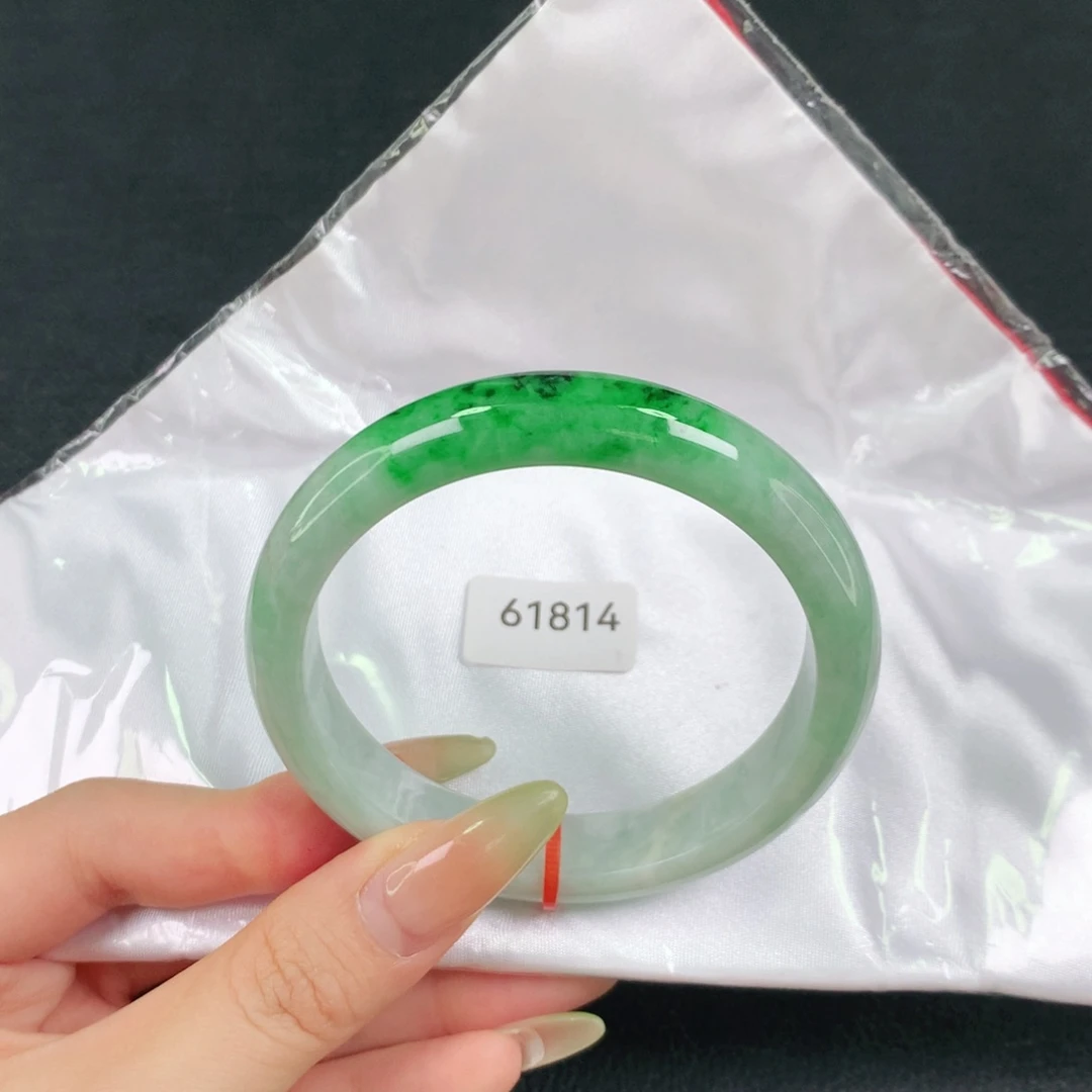 翡翠未镶嵌手镯天然翡翠手镯04
