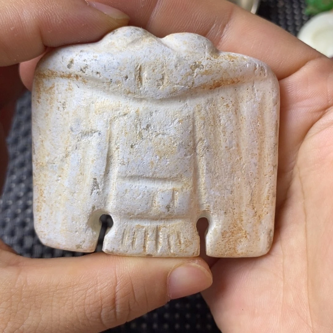 和田玉（糖玉）未镶嵌挂件