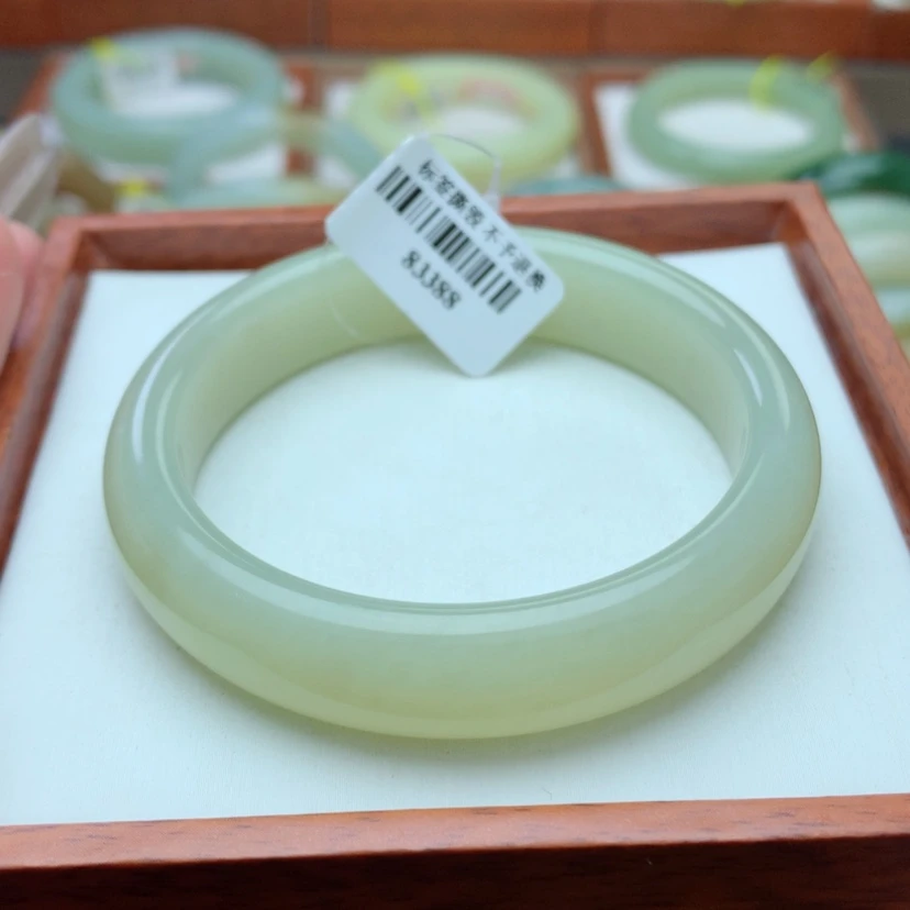 【闪购商品】和田玉手镯未镶嵌5455