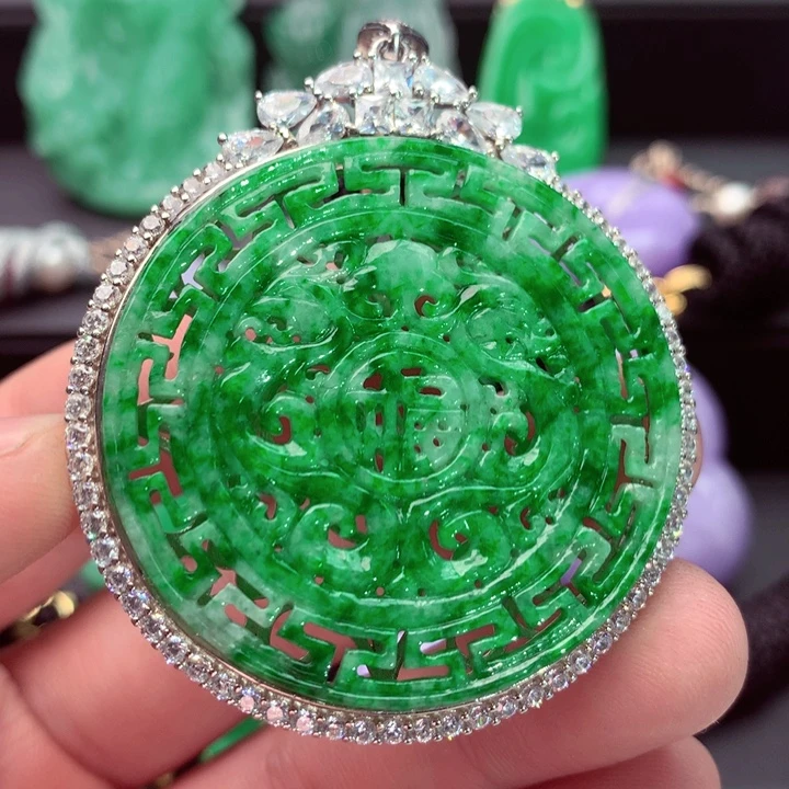 吊坠(不含链)未镶嵌翡翠