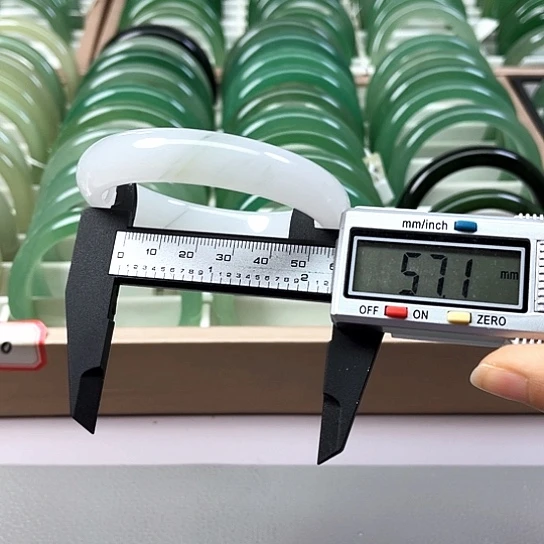 未镶嵌手镯东陵石