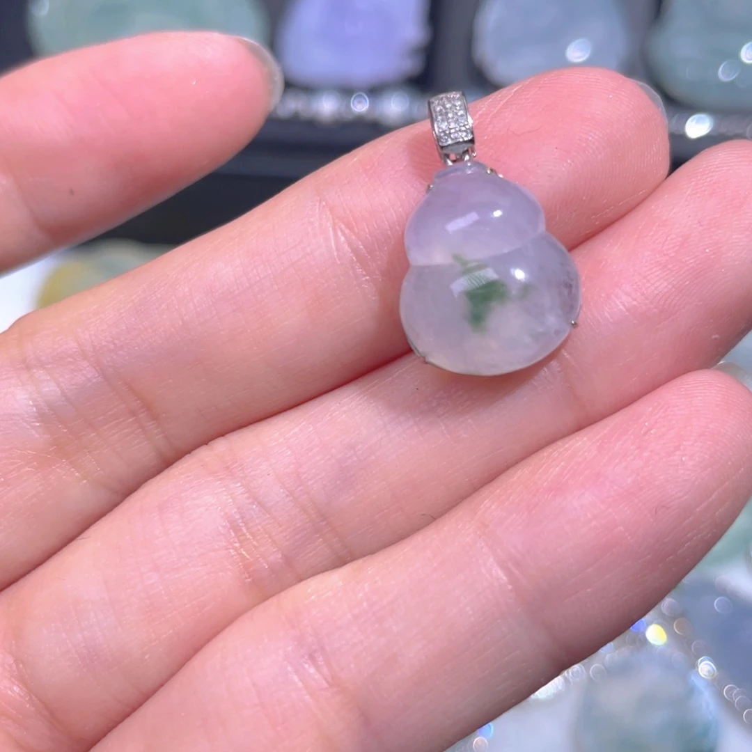 颈饰18K金镶嵌翡翠翡翠