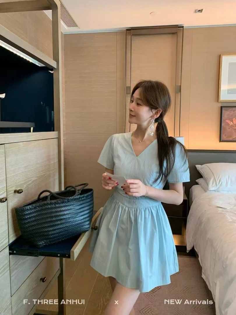 温柔瑶-三姐妹#韩系减龄小个子V领连衣裙#19937【福福】