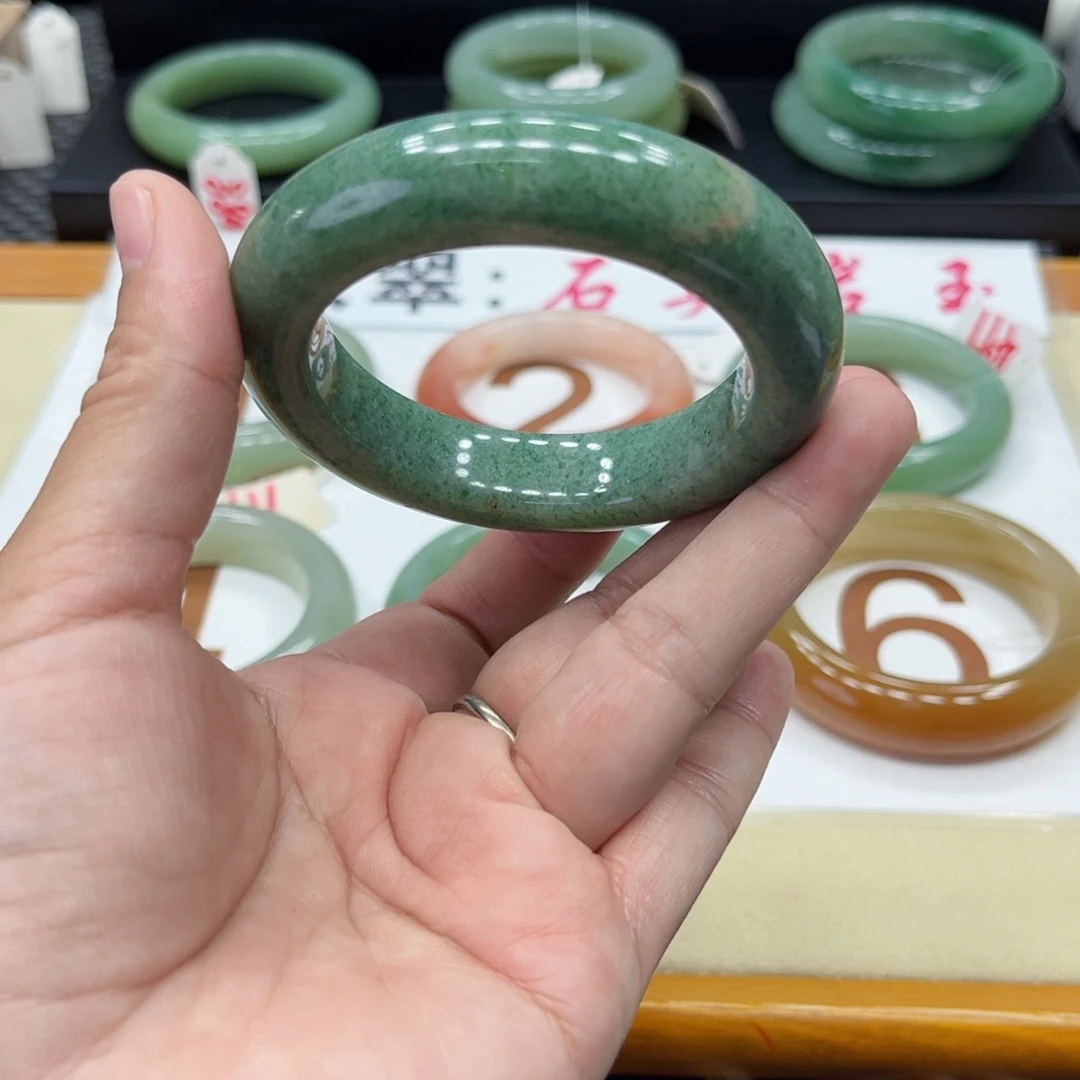 石英质玉手镯未镶嵌油*饼