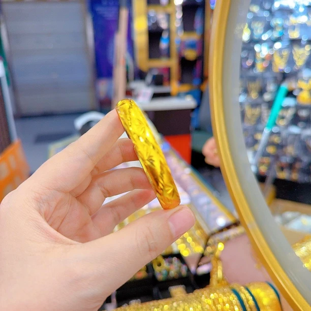 铜合金手镯 爱纳扎尔不易掉色才时尚百搭新款金色精美手链79579