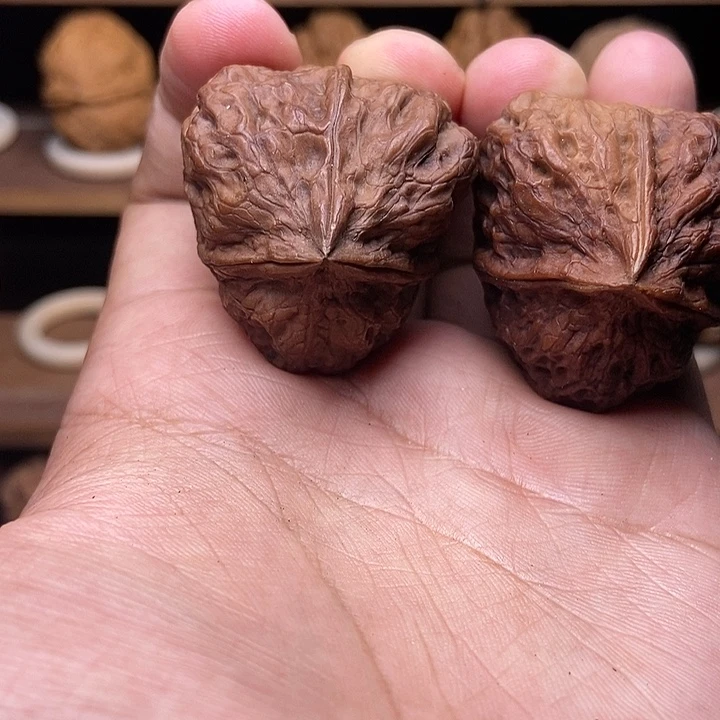 吊坠文玩核桃外星人