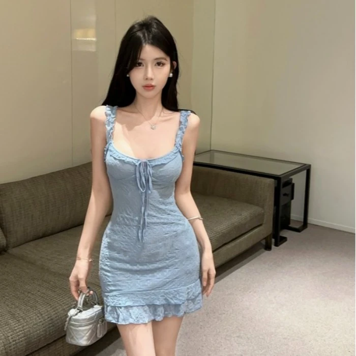 法式荷叶边吊带连衣裙女夏季纯欲气质性感辣妹修身显瘦包臀短裙子