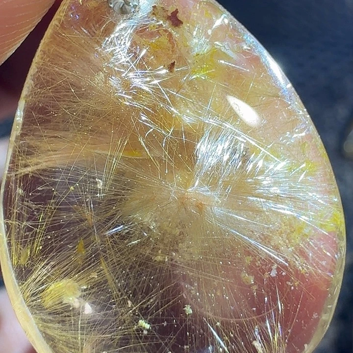 珍***份颈饰未镶嵌发晶我