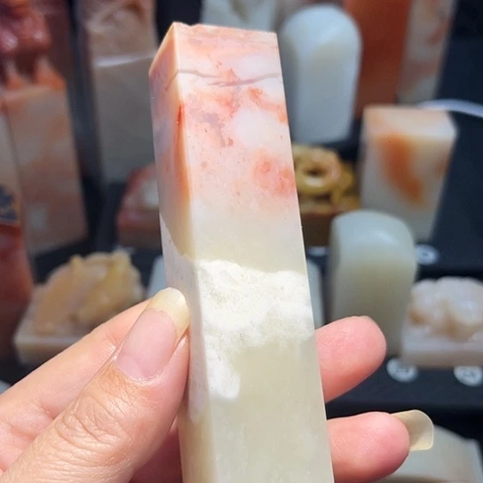 老挝石名***取老挝保利石印章