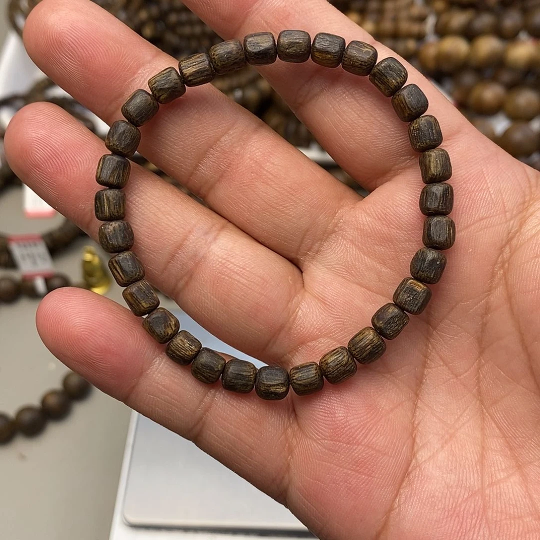 沉香手串杨**依沉水桶珠单圈3克多样性发一