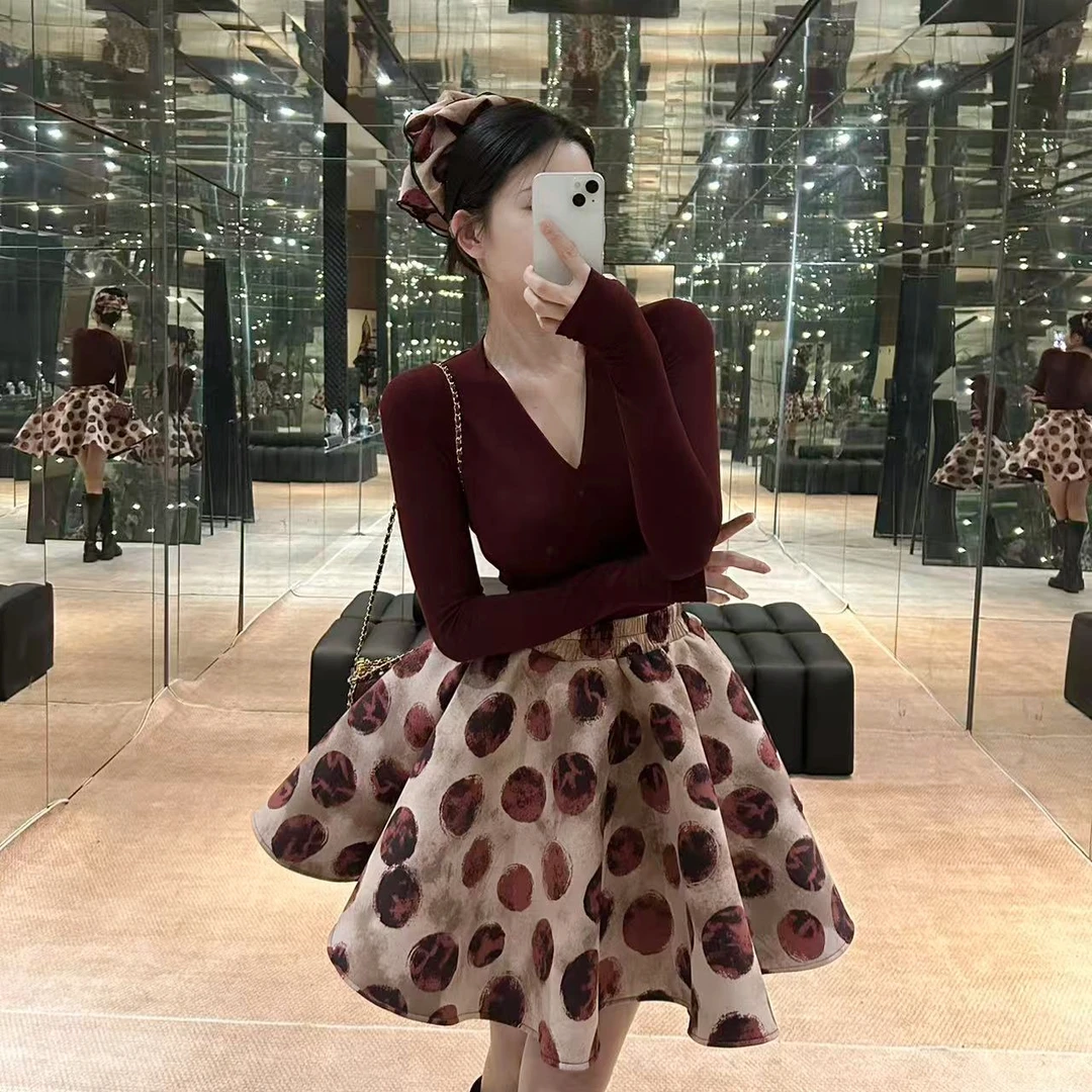 法式长款V领红色长袖收腰抗皱网红千金风红色波点蓬蓬裙套装