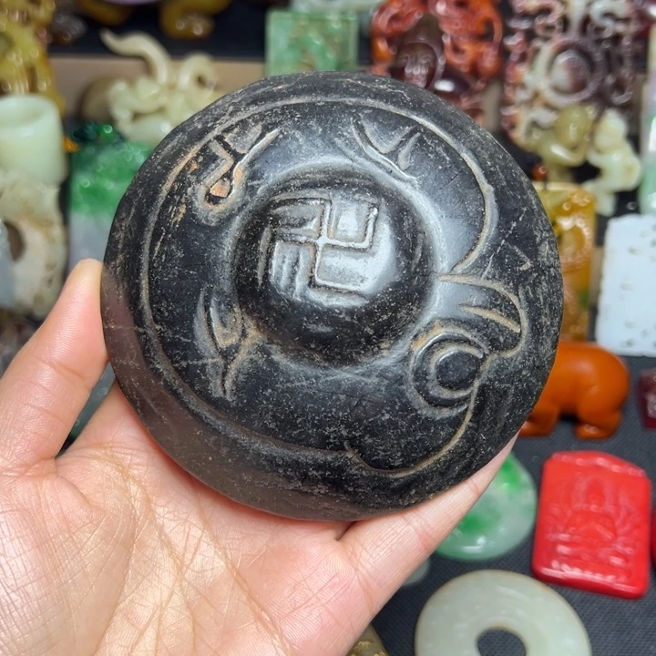 和田玉（糖玉）未镶嵌挂件