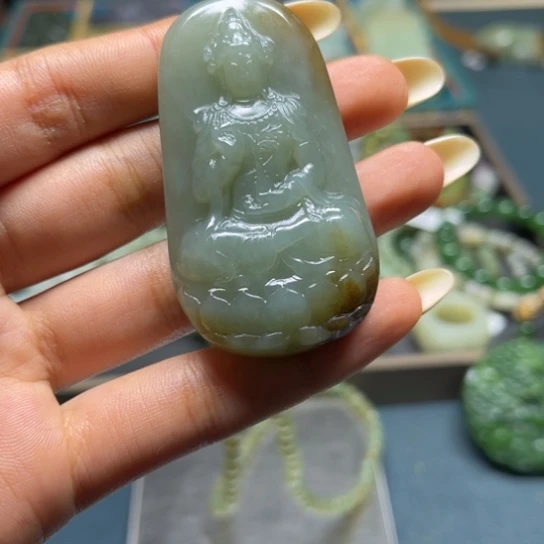 和田玉未镶嵌颈饰