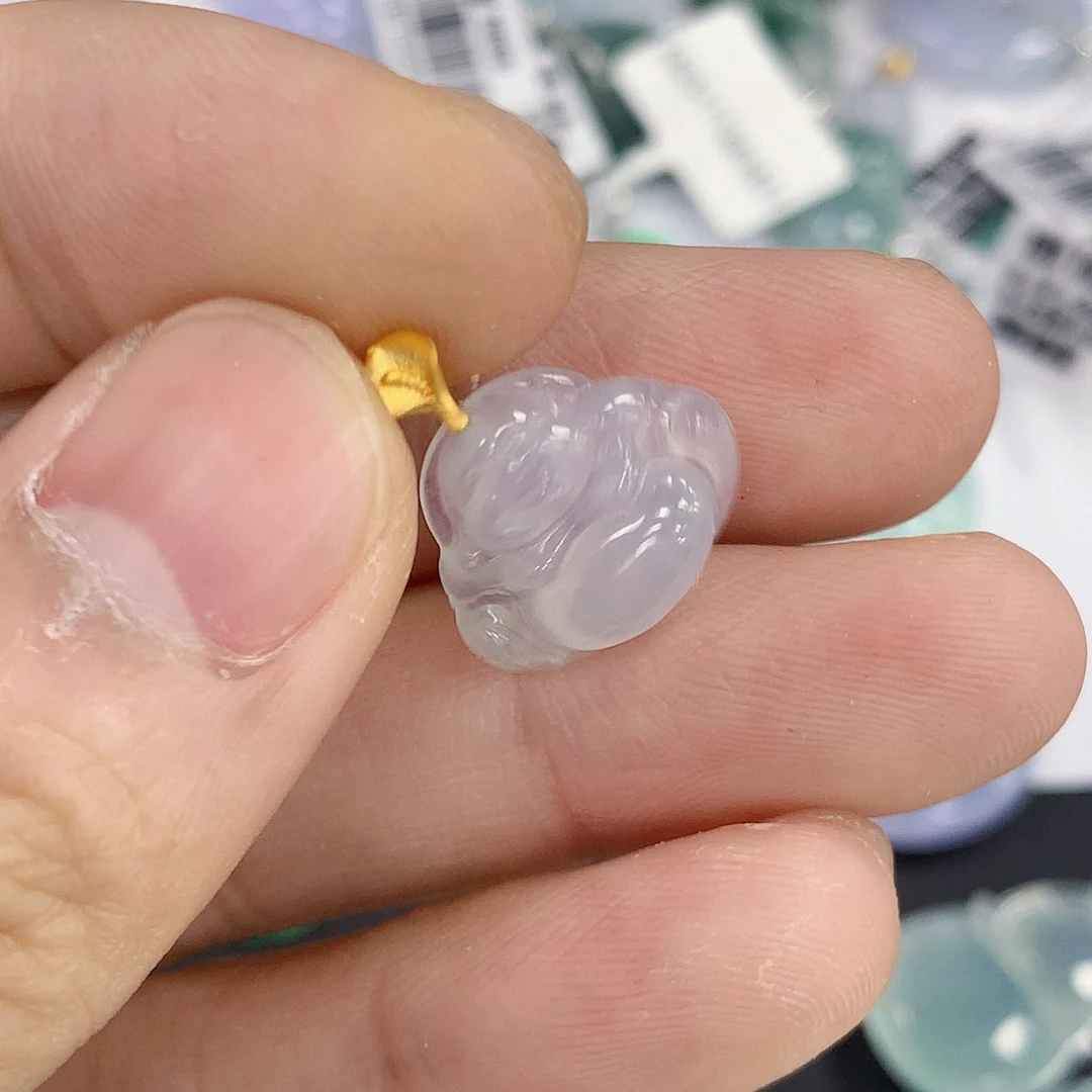 颈饰18K金镶嵌翡翠