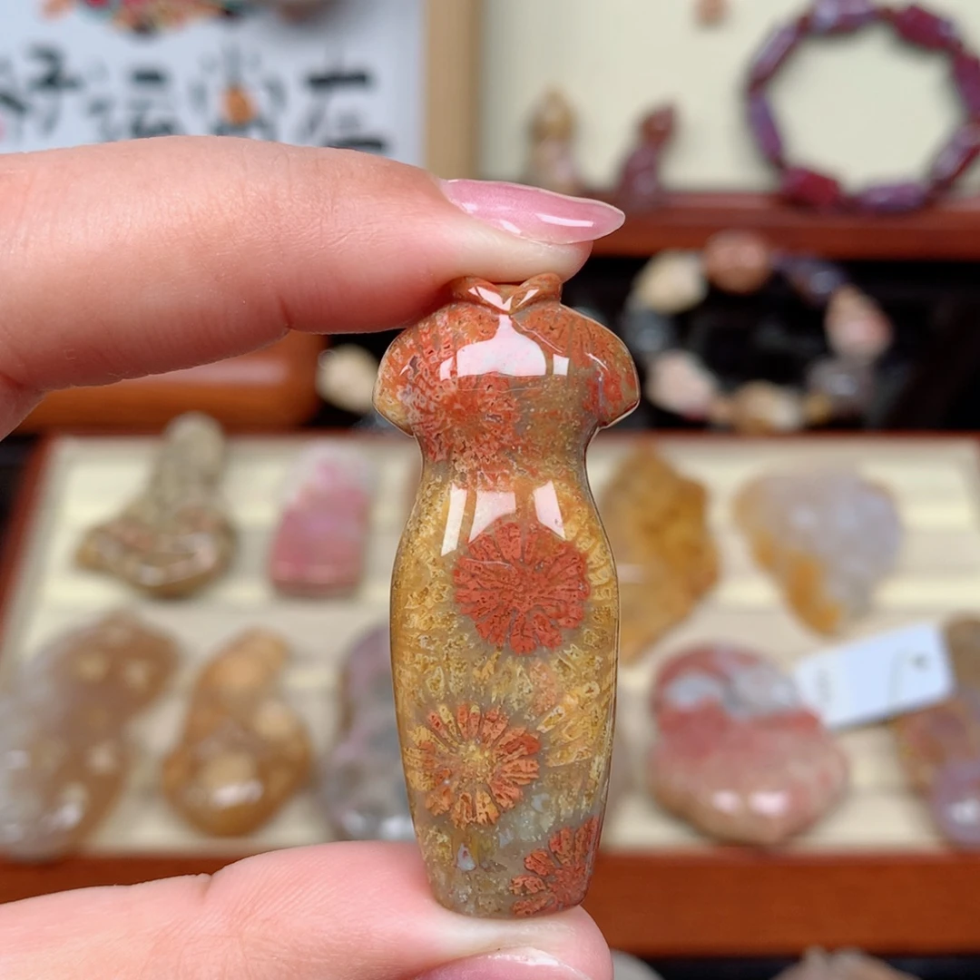 硅化玉颈饰未镶嵌