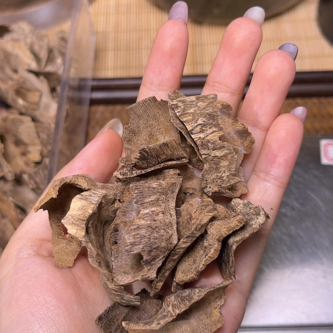 香榧木越南芽庄冷钻虫漏香12克