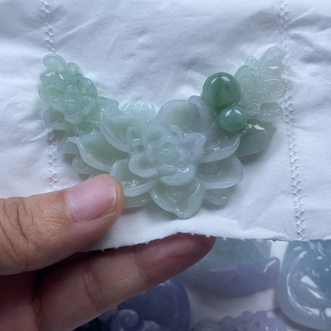 颈饰未镶嵌翡翠翡翠