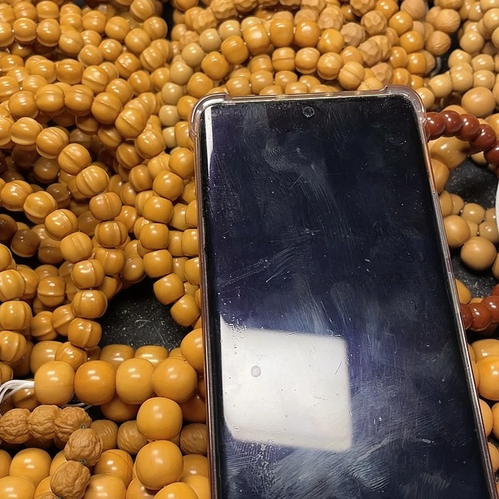 天**人黑金无相手持36颗籽