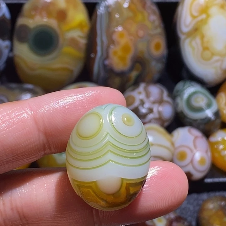 玛瑙/玉髓未镶嵌珠宝奇石181