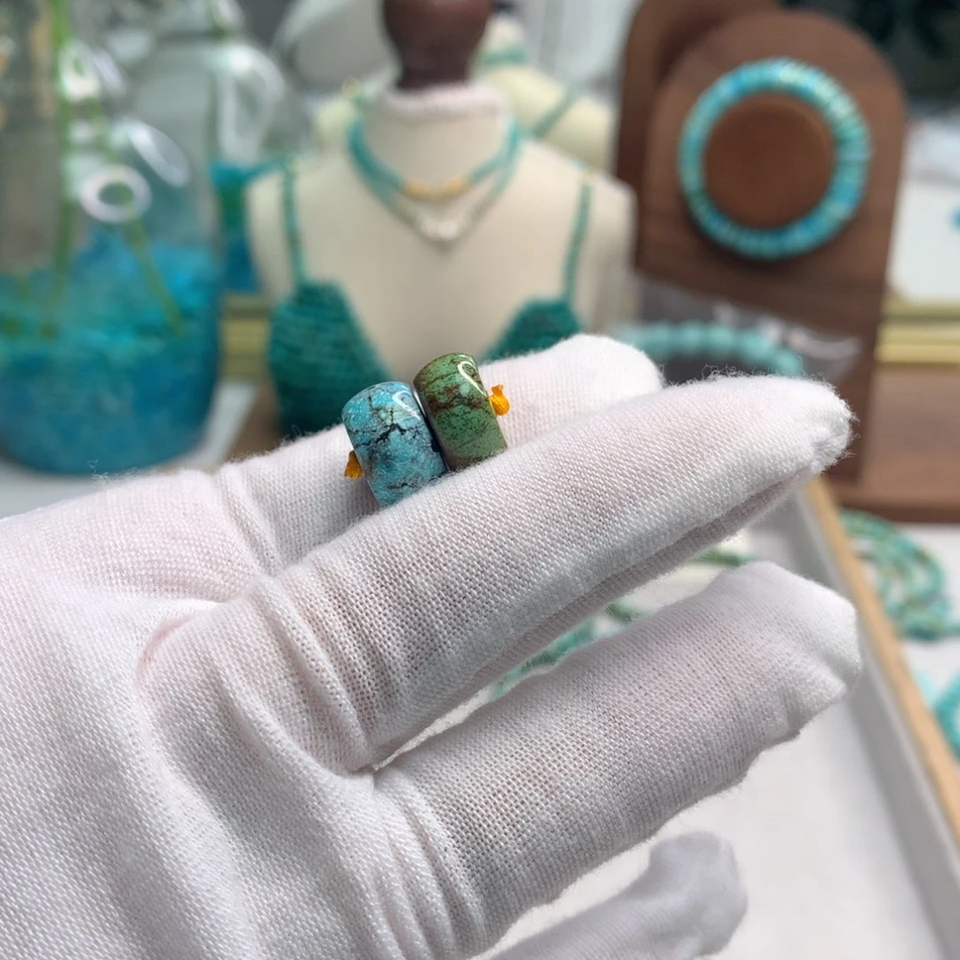 绿松石未镶嵌饰品