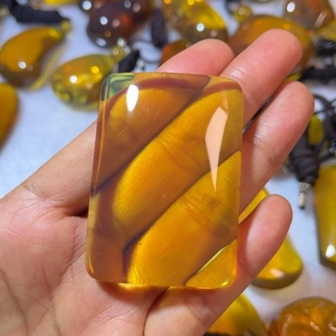 琥珀颈饰未镶嵌小****5