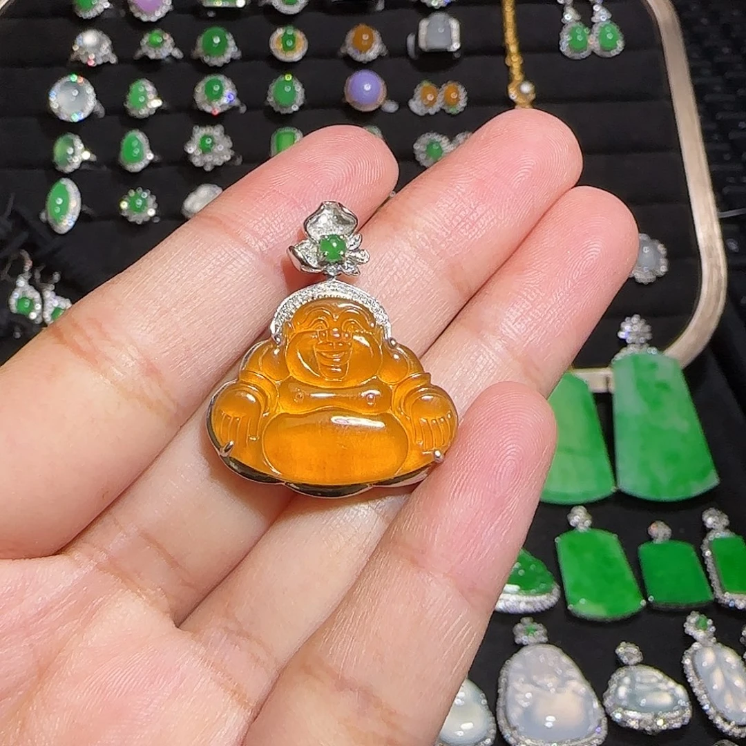 翡翠18K金镶嵌颈饰