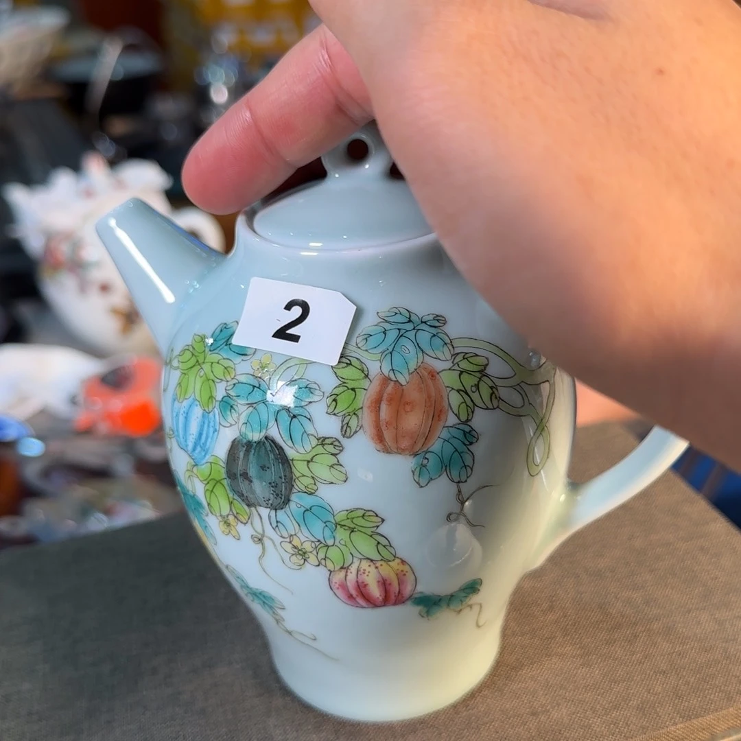 泰***若老瓷器有微瑕请慎拍