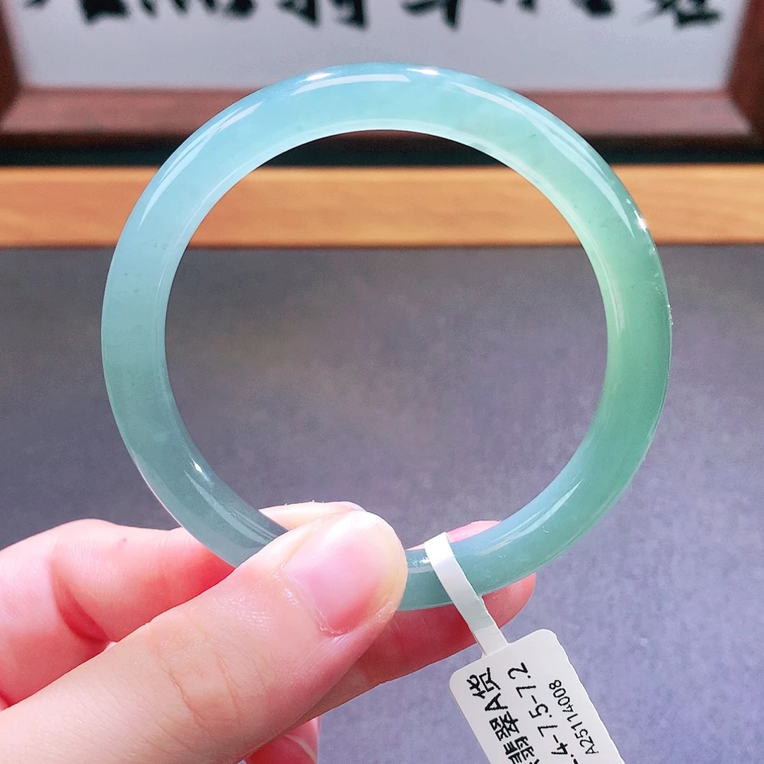 翡翠未镶嵌手镯天然翡翠