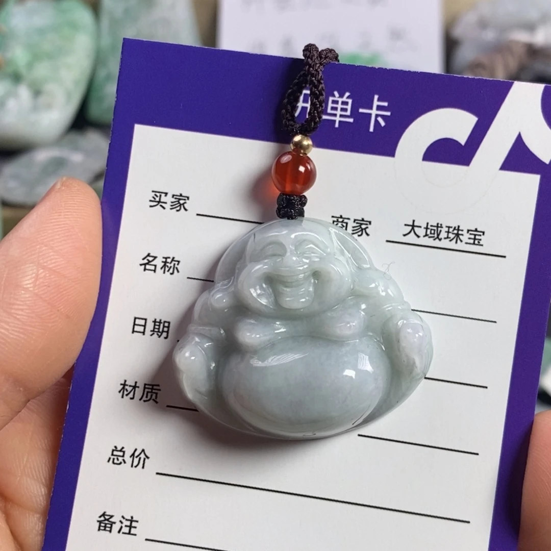 翡翠颈饰未镶嵌佛公