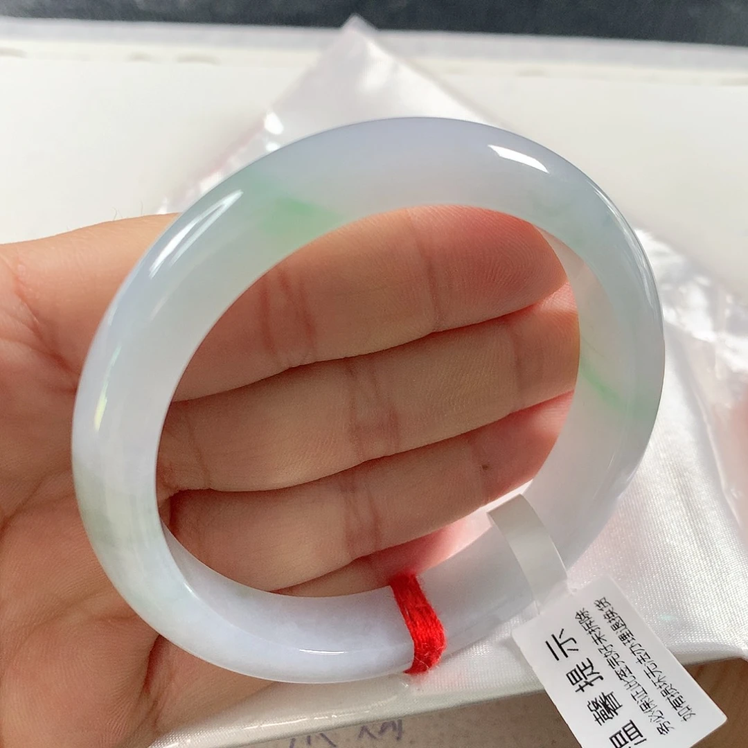 翡翠手镯未镶嵌⑨①
