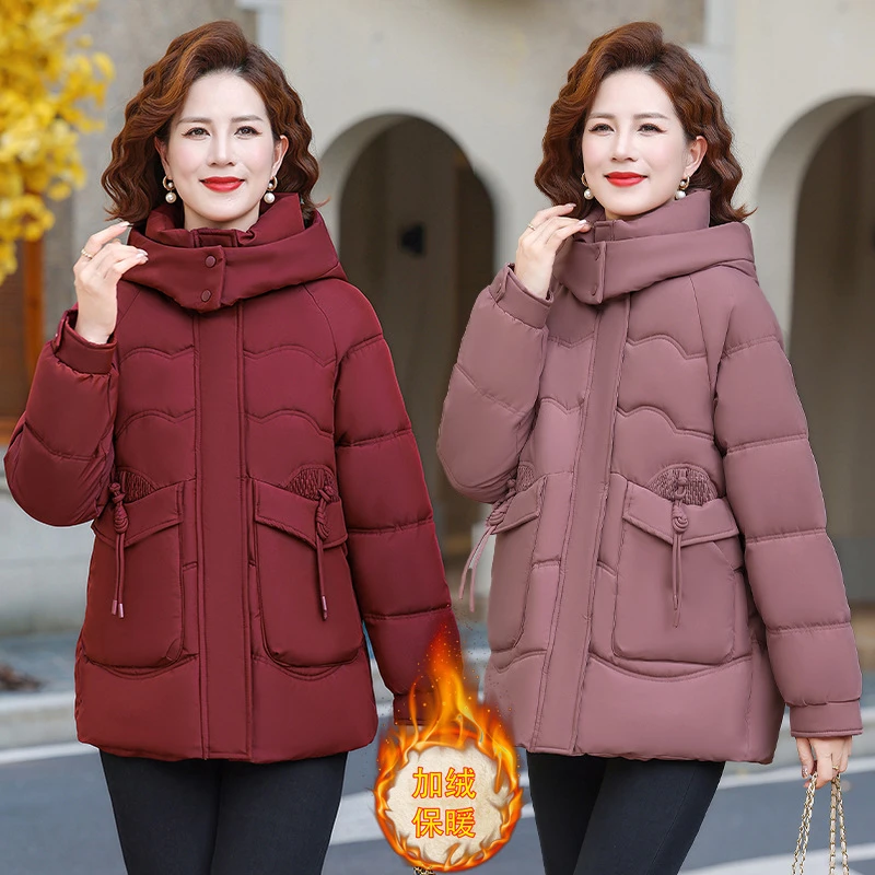 妈妈冬装加绒加厚外套时尚连帽棉服中老年人加厚棉衣百搭保暖棉袄