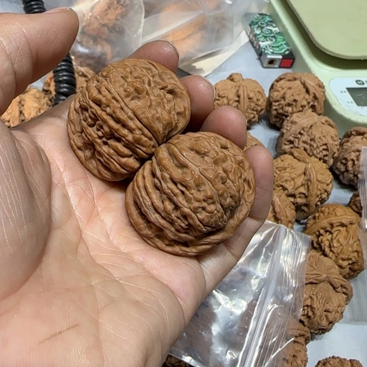 一***念把件文玩核桃39汉高楼尖剐蹭