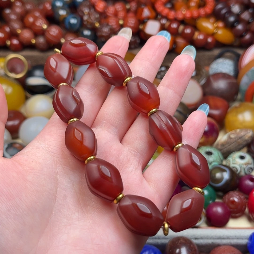 玛瑙/玉髓颈饰未镶嵌