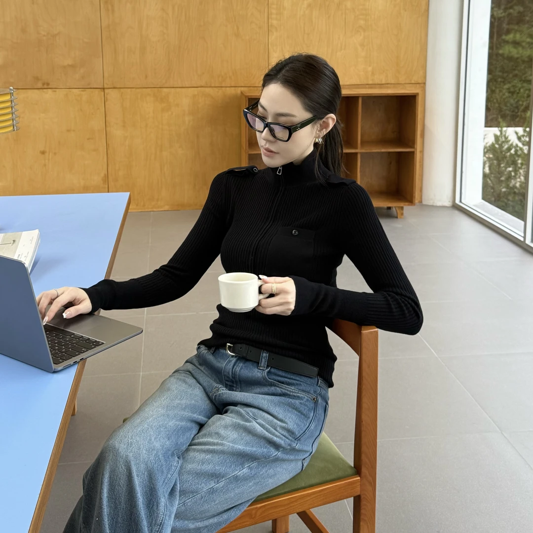 王嬛嬛MsLime25年新【蝶影】100%绵羊毛轻盈保暖毛织上衣 HD2C0664