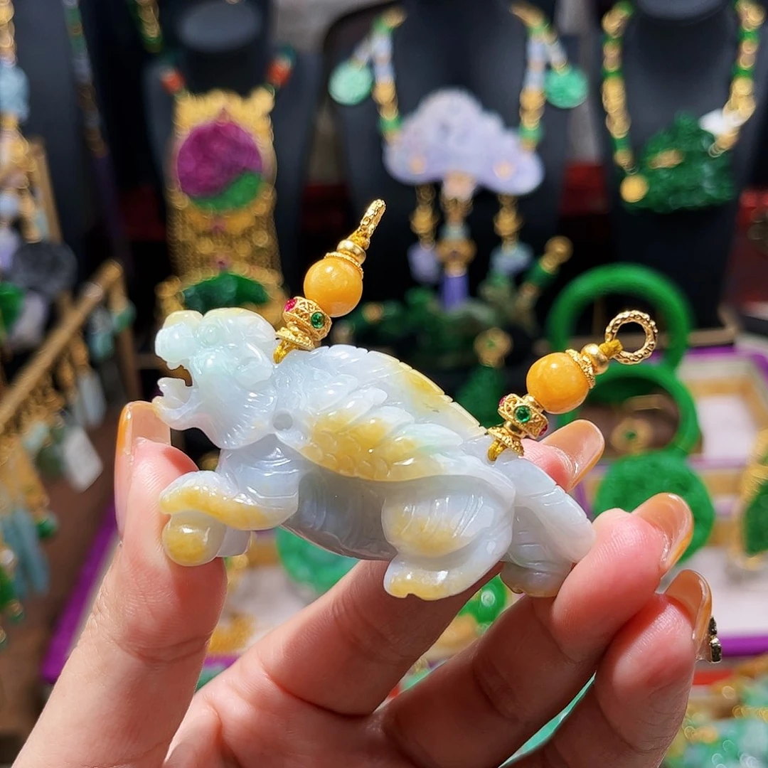 【闪购商品】翡翠吊坠(赠链)未镶嵌逸*~白泽