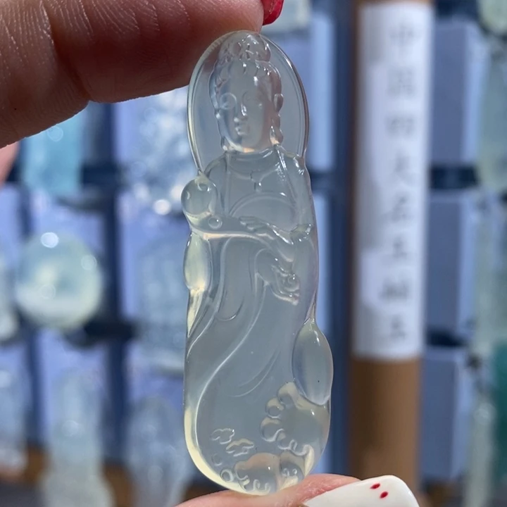 岫玉未镶嵌颈饰吊坠
