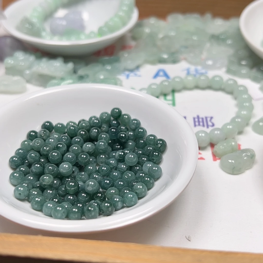 【闪购商品】未镶嵌手链翡翠招*猫卡5+