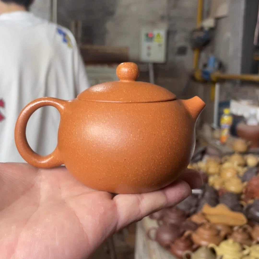 茶壶紫砂LCC。 金降坡。西施。 180CC