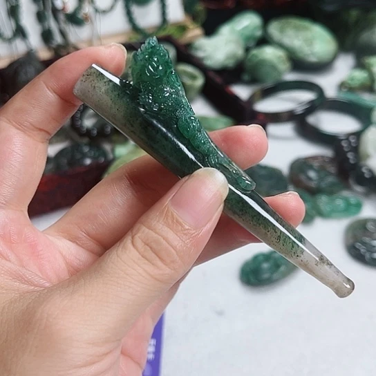 雪***远未镶嵌独山玉手镯