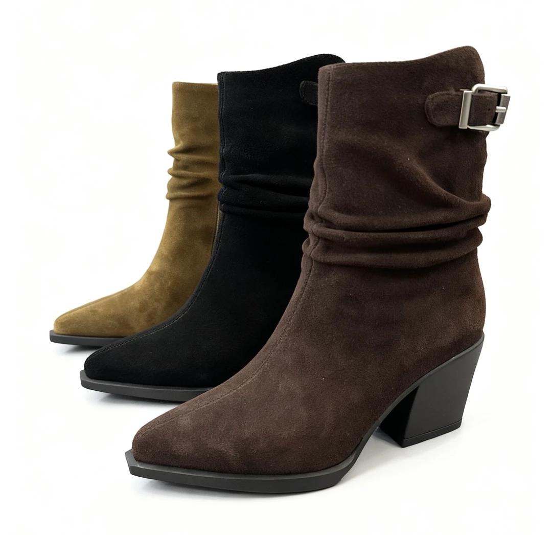 9200-613新款法式复古尖头堆堆靴短靴2025爆款百搭粗跟靴