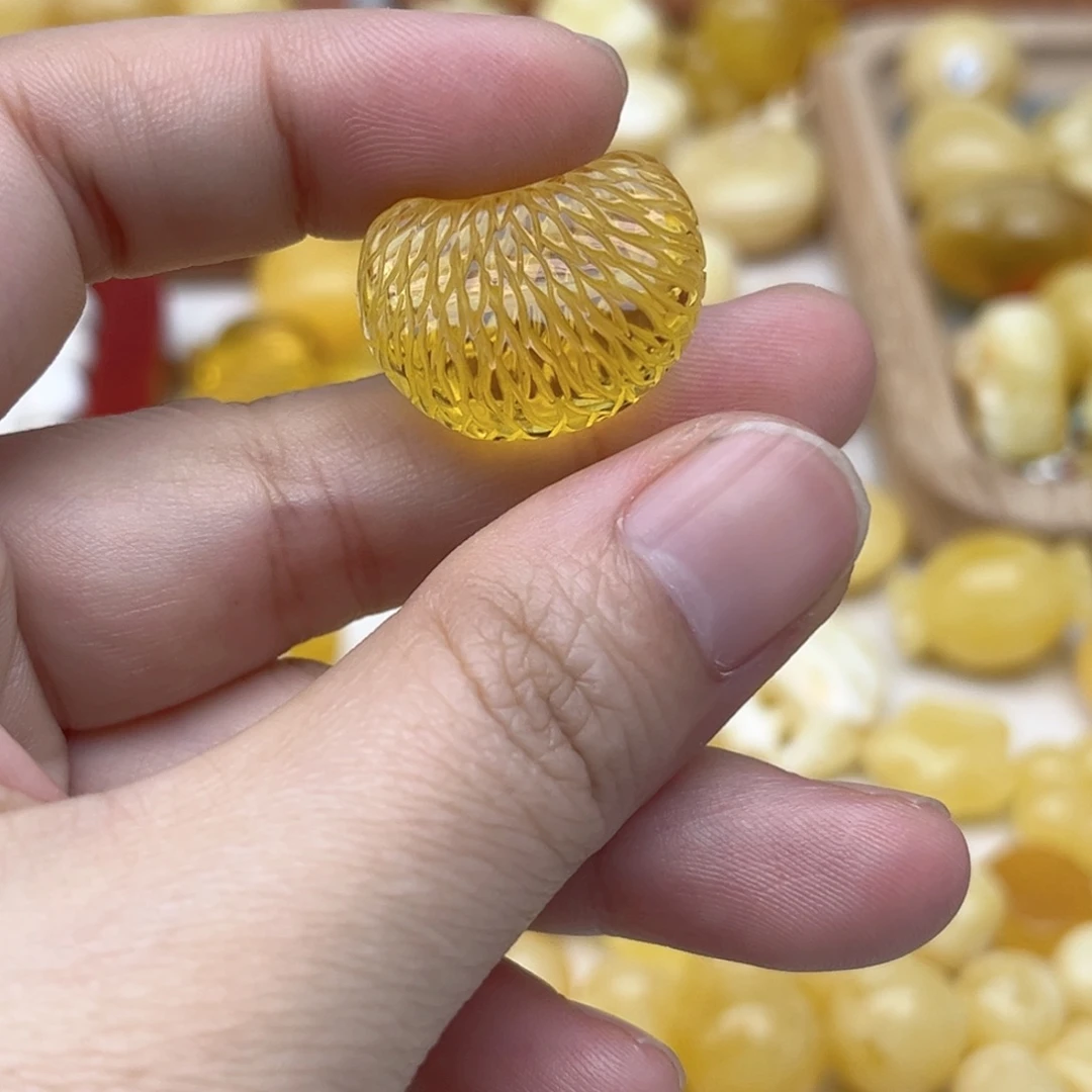 蜜蜡未镶嵌裸石天然