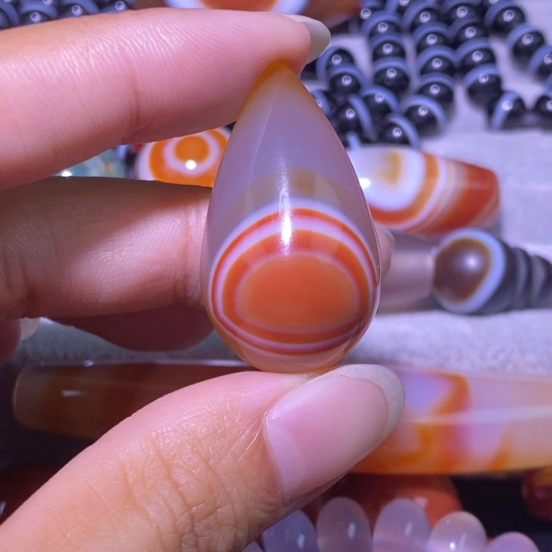 未镶嵌颈饰玛瑙/玉髓