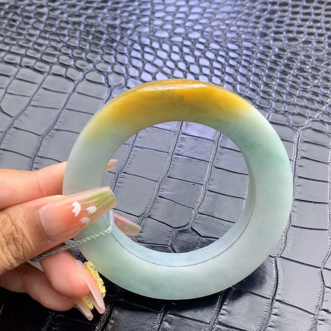 未镶嵌翡翠手镯定制翡翠